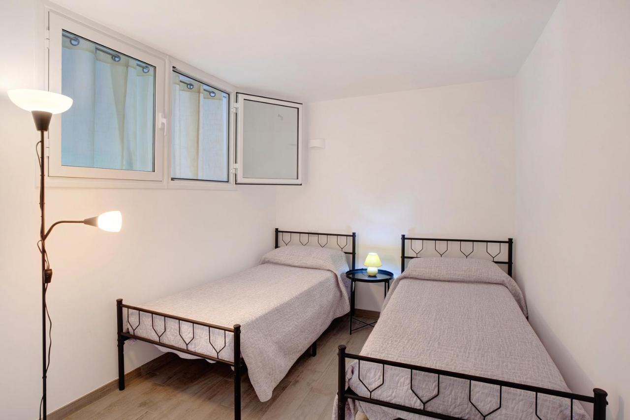 G House Dolceacqua Apartment ภายนอก รูปภาพ